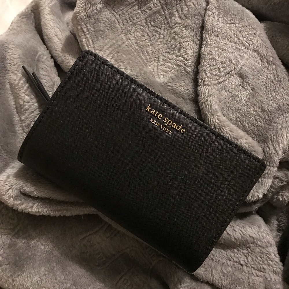 NEW! kate spade wallet